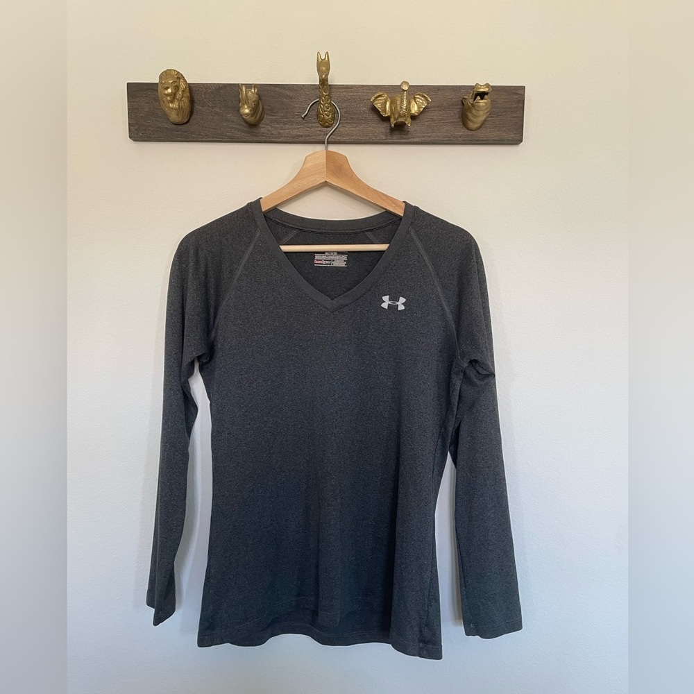Long Sleeve Under Armour Semi-fitted Top